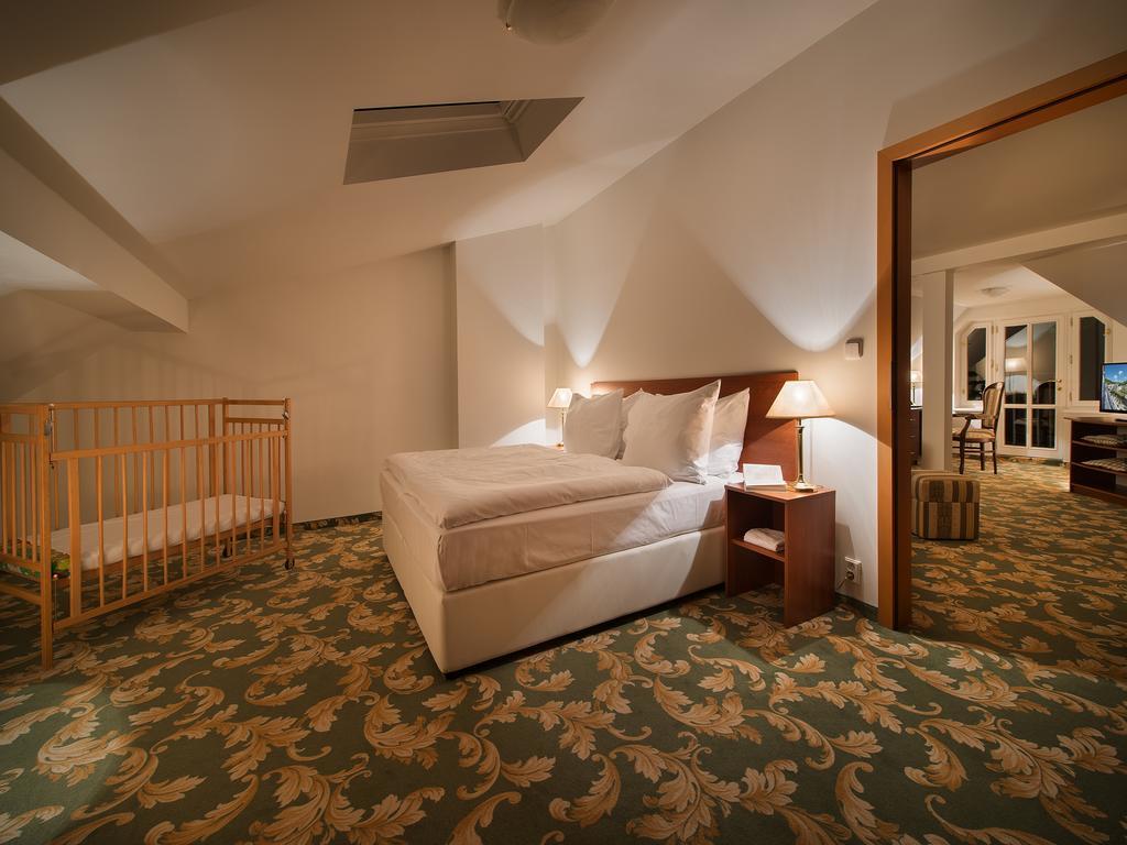Ea Hotel Elefant Karlovy Vary Dış mekan fotoğraf
